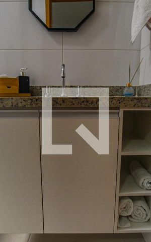 Apartamento à venda com 78m², 2 quartos e 2 vagasBanheiro da Suíte 2