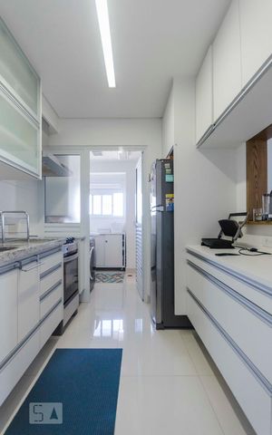 Apartamento à venda com 85m², 2 quartos e 2 vagasCozinha