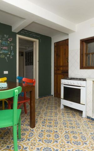 Casa à venda com 190m², 3 quartos e 2 vagas Casa à venda com 190m², 3 quartos e 2 vagasCozinha