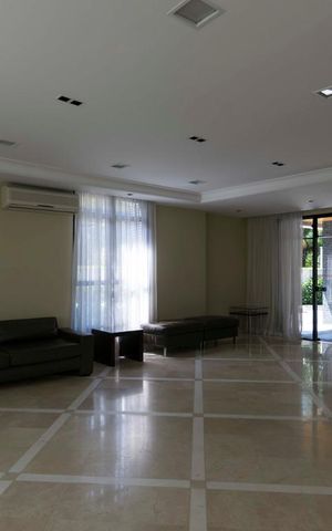 Apartamento à venda com 200m², 4 quartos e 4 vagasÁrea comum - Salão de festas