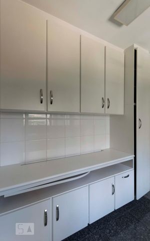 Apartamento à venda com 200m², 4 quartos e 4 vagasLavanderia (Armários)