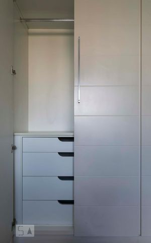 Apartamento à venda com 200m², 4 quartos e 4 vagasSuíte 2 (Armários)