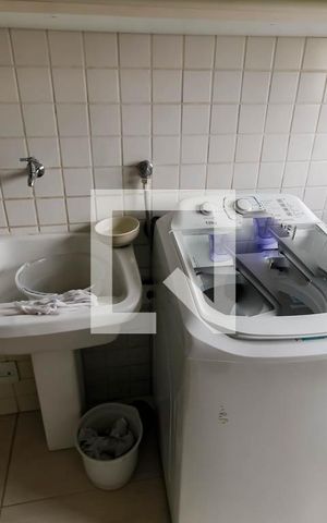 Apartamento à venda com 274m², 3 quartos e 4 vagas Apartamento à venda com 274m², 3 quartos e 4 vagasDetalhe da area de serviço