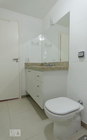 Apartamento à venda com 165m², 4 quartos e 2 vagasBANHEIRO DA SUITE