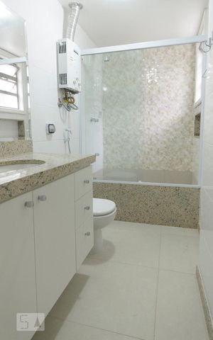 Apartamento à venda com 165m², 4 quartos e 2 vagasBANHEIRO DA SUITE