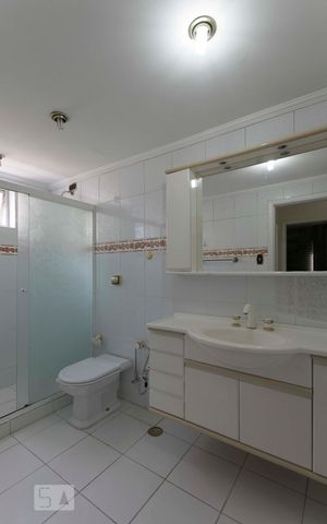 Apartamento à venda com 93m², 2 quartos e 1 vagaBanheiro social