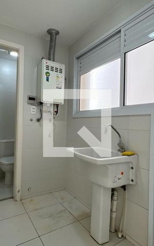 Apartamento à venda com 129m², 3 quartos e 2 vagas Apartamento à venda com 129m², 3 quartos e 2 vagasÁrea de Serviço