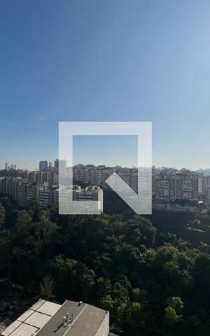Apartamento à venda com 129m², 3 quartos e 2 vagas Apartamento à venda com 129m², 3 quartos e 2 vagasVista da Suíte 2