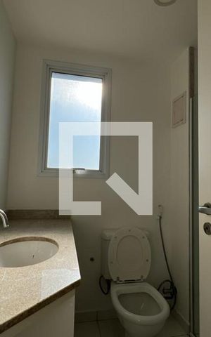 Apartamento à venda com 129m², 3 quartos e 2 vagas Apartamento à venda com 129m², 3 quartos e 2 vagasBanheiro da Suíte 2