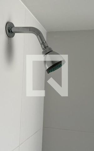 Apartamento à venda com 129m², 3 quartos e 2 vagas Apartamento à venda com 129m², 3 quartos e 2 vagasChuveiro