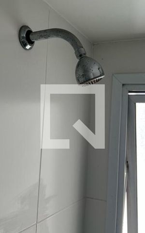 Apartamento à venda com 129m², 3 quartos e 2 vagas Apartamento à venda com 129m², 3 quartos e 2 vagasChuveiro
