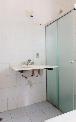 Casa de condomínio à venda com 250m², 3 quartos e 2 vagas Casa de condomínio à venda com 250m², 3 quartos e 2 vagasBanheiro
