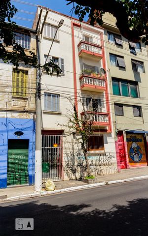 Apartamento para alugar com 61m², 2 quartos e sem vagaFachada