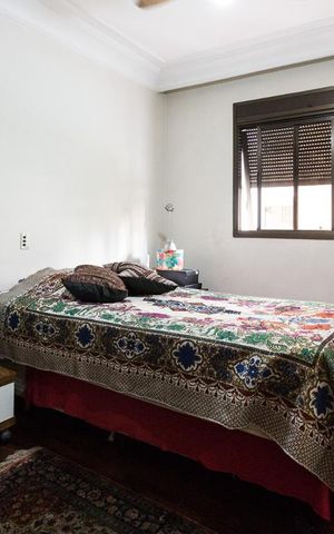Apartamento para alugar com 350m², 4 quartos e 4 vagas Apartamento para alugar com 350m², 4 quartos e 4 vagasQuarto