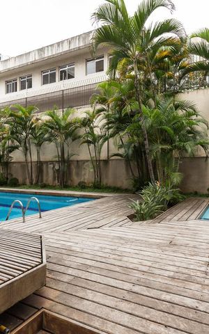 Apartamento para alugar com 350m², 4 quartos e 4 vagas Apartamento para alugar com 350m², 4 quartos e 4 vagasPiscina