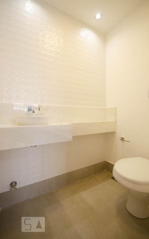 Apartamento para alugar com 99m², 2 quartos e 2 vagasLavabo