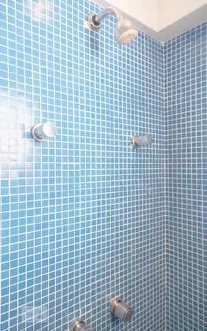 Apartamento à venda com 52m², 1 quarto e 1 vagaChuveiro