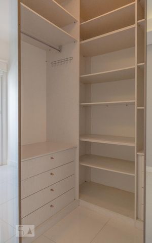 Apartamento à venda com 52m², 1 quarto e 1 vagaCloset