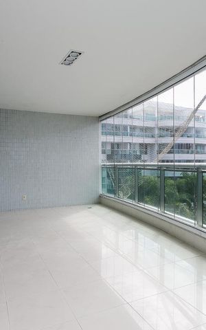 Apartamento à venda com 280m², 4 quartos e 3 vagasSACADA