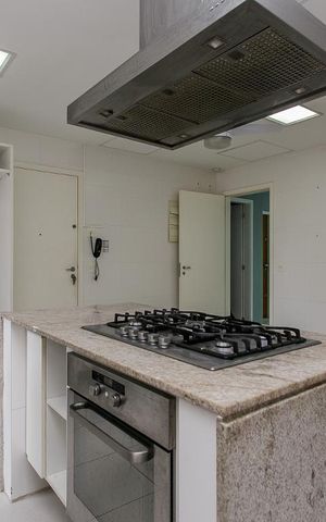 Apartamento à venda com 280m², 4 quartos e 3 vagasCOZINHA
