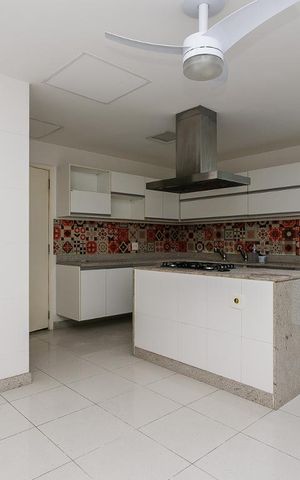 Apartamento à venda com 280m², 4 quartos e 3 vagasCOZINHA