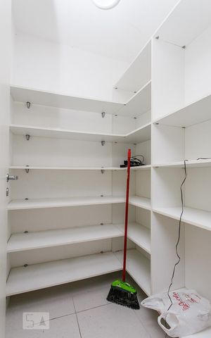 Apartamento à venda com 280m², 4 quartos e 3 vagasDESPENSA