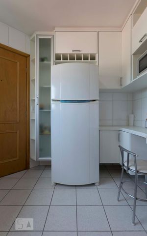Apartamento para alugar com 96m², 3 quartos e 2 vagasCozinha (Geladeira)