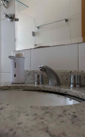 Apartamento para alugar com 96m², 3 quartos e 2 vagasQuarto 3 - Suíte/ Banheiro (Torneira)