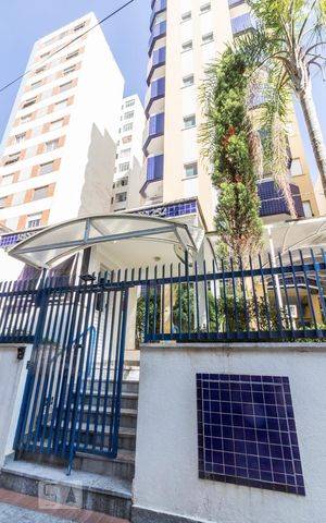 Apartamento para alugar com 57m², 2 quartos e 1 vaga Apartamento para alugar com 57m², 2 quartos e 1 vagaFachada