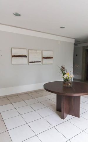Apartamento à venda com 57m², 2 quartos e 1 vaga Apartamento à venda com 57m², 2 quartos e 1 vagaHall de entrada