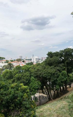 Casa à venda com 230m², 4 quartos e 2 vagasVista