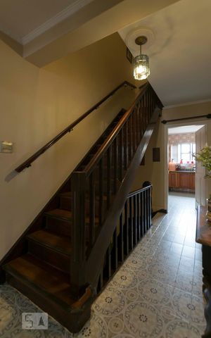Casa à venda com 230m², 4 quartos e 2 vagas1o. Andar - Sala (Entrada)