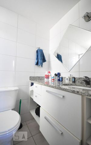 Apartamento à venda com 80m², 3 quartos e 2 vagasBanheiro suíte 1
