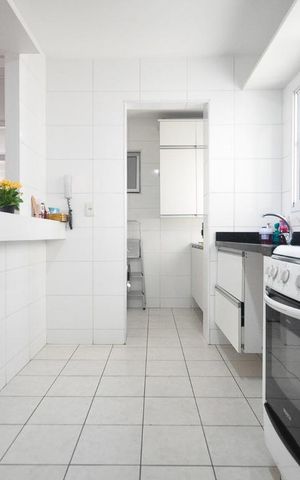 Apartamento à venda com 80m², 3 quartos e 2 vagasCozinha
