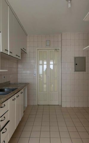 Apartamento para alugar com 97m², 3 quartos e 1 vagaCozinha