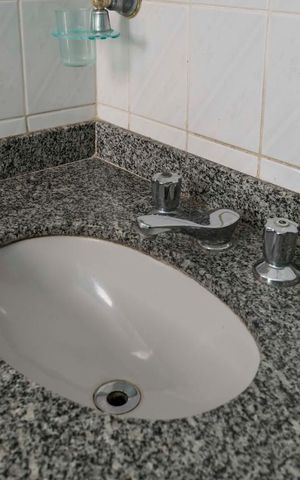 Apartamento para alugar com 97m², 3 quartos e 1 vagaQuarto 3 - Suíte/ Banheiro (Torneira)