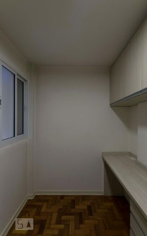 Apartamento à venda com 104m², 2 quartos e sem vagaQuarto de serviço