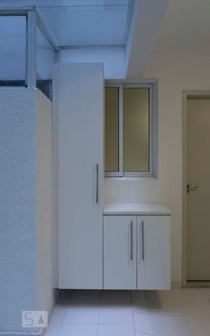 Apartamento à venda com 104m², 2 quartos e sem vagaLavanderia (Armários)