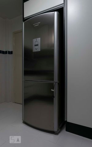 Apartamento à venda com 104m², 2 quartos e sem vagaCozinha (Geladeira)