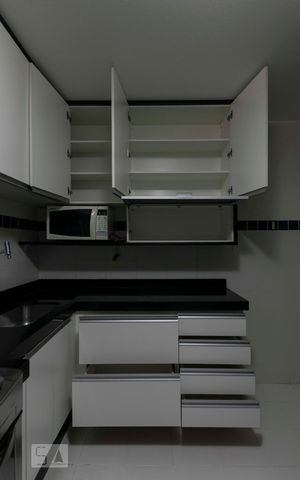 Apartamento à venda com 104m², 2 quartos e sem vagaCozinha (Armários)