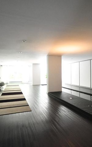 Apartamento à venda com 84m², 1 quarto e 2 vagasHall social