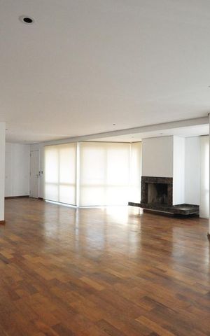 Apartamento para alugar com 210m², 4 quartos e 4 vagasSala