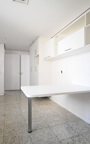 Apartamento para alugar com 210m², 4 quartos e 4 vagasCozinha