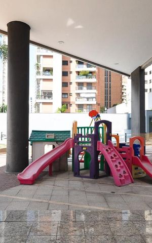 Apartamento para alugar com 210m², 4 quartos e 4 vagasPlayground