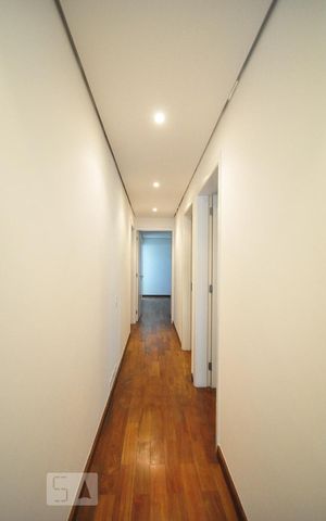 Apartamento para alugar com 210m², 4 quartos e 4 vagasCorredor