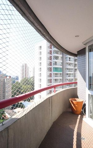Apartamento para alugar com 210m², 4 quartos e 4 vagasVaranda
