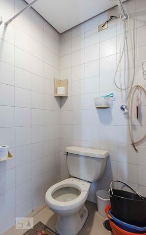 Apartamento à venda com 262m², 4 quartos e 4 vagasBanheiro de serviço