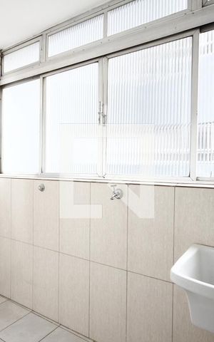 Apartamento à venda com 74m², 2 quartos e sem vagaÁrea de Serviço