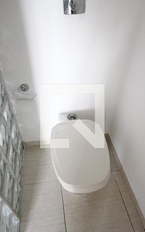 Apartamento à venda com 74m², 2 quartos e sem vagaBanheiro
