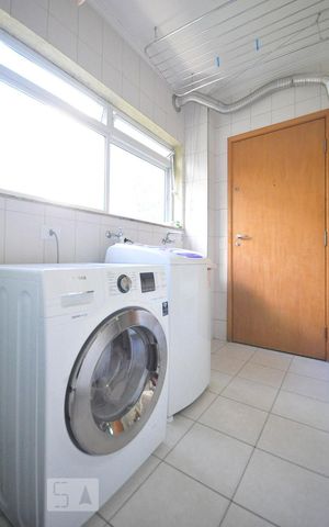Apartamento para alugar com 120m², 3 quartos e 2 vagasÁrea de serviço